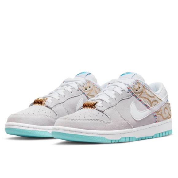 Nike Dunk Low SE 'Barber Shop - Grey' M 8.5 2022 release DH7614-500 - Picture 1 of 6